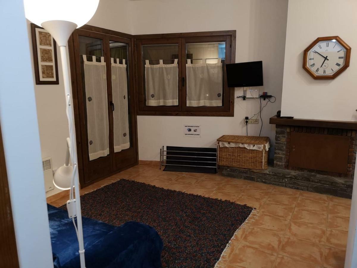 Apartament De La Lali Roni Ngoại thất bức ảnh